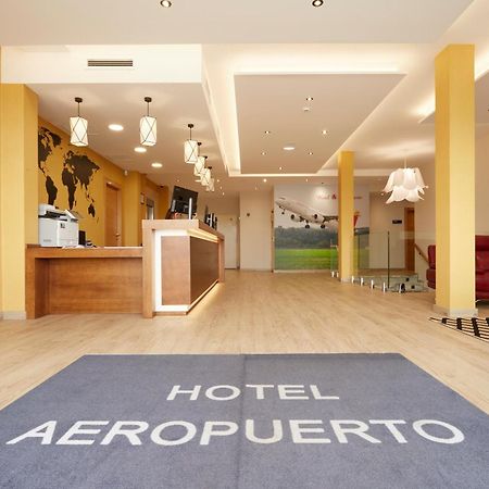 Hotel Arias Aeropuerto Santiago Del Monte Dış mekan fotoğraf